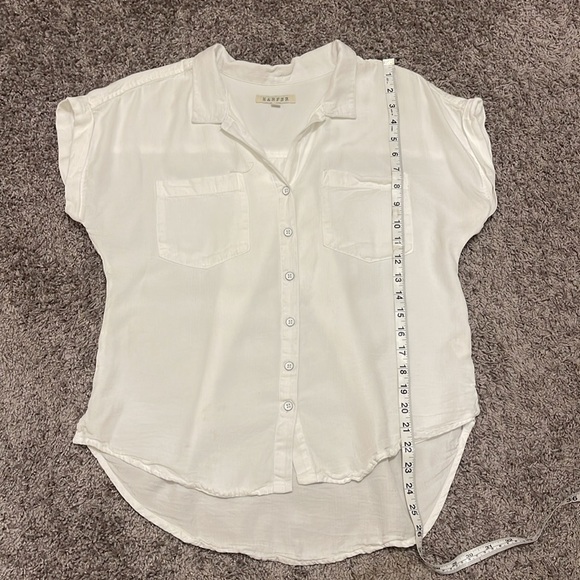 Women's Harper White Short-Sleeve Button Down - Picture 11 of 11
